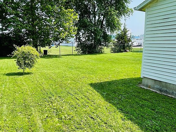 3rd image of 202 W 5th St Lot 1
