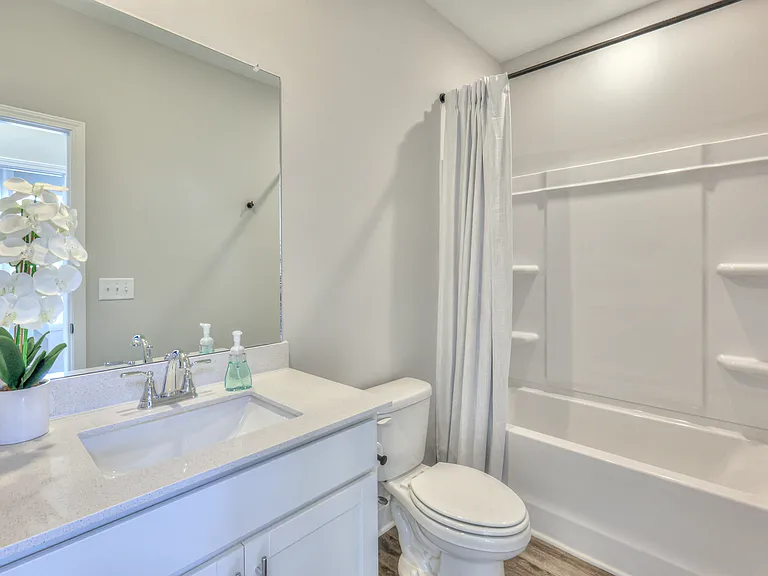 2762 Residences — Photo 43
