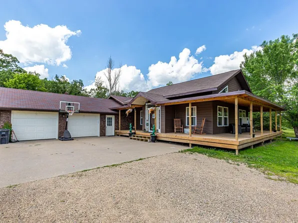13520 W Lake Sallie Dr, Detroit Lakes, MN 56501