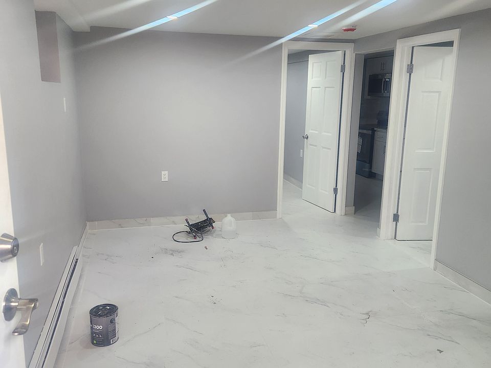 1st image of 646 Saratoga Ave #1B