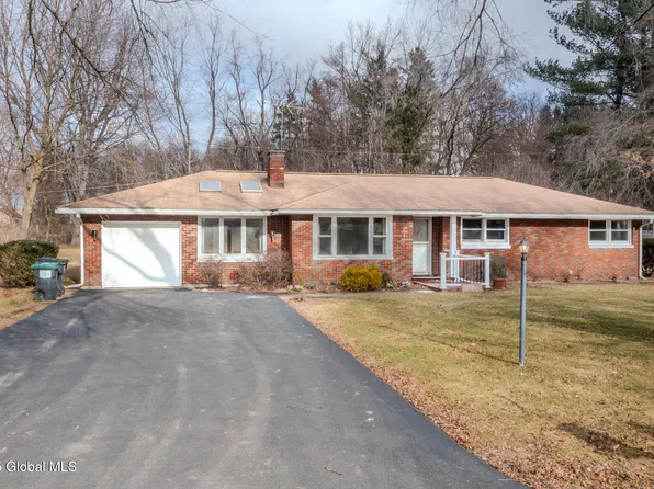 15 N Colonial, Troy, NY 12180