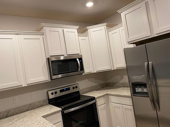 2nd image of 1534 Farragut Way