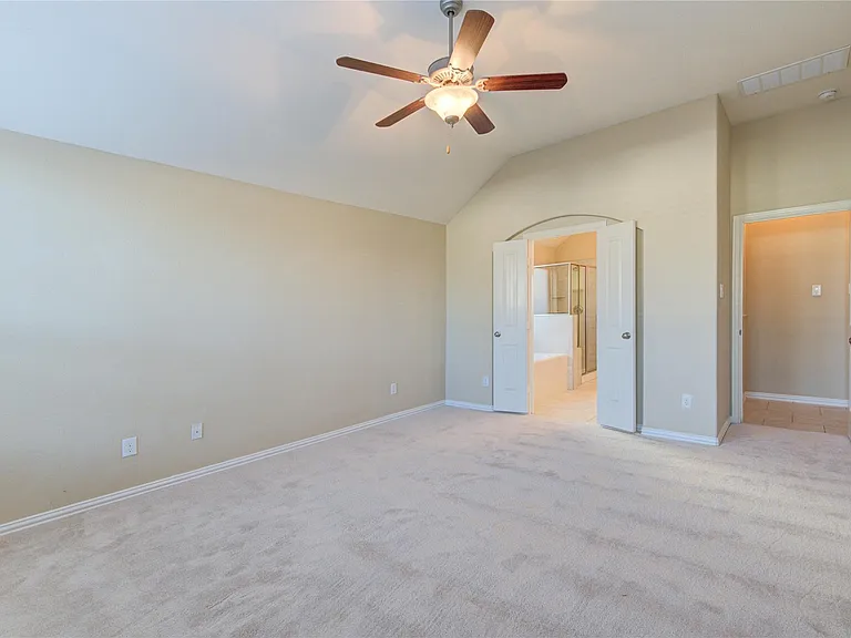 6519 Point Hollow Ln — Photo 38