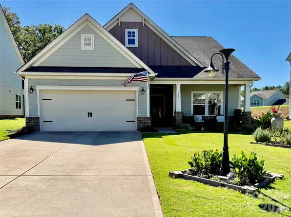 177 Old Harbor Dr, Mount Gilead, NC 27306