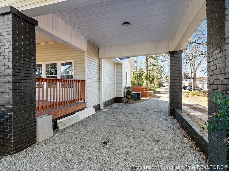 503 W Harnett St — Photo 6