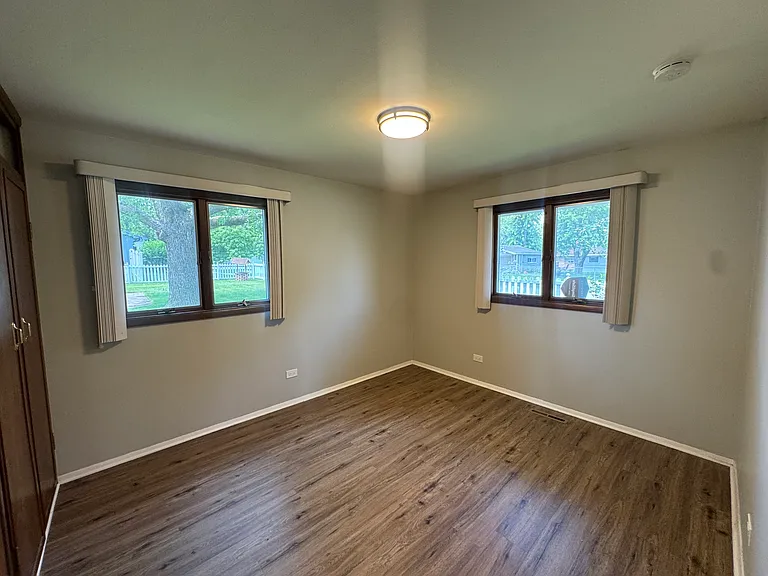 820 Park Ave — Photo 12