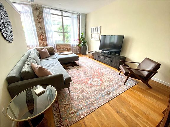 2nd image of 800 Peachtree St NE APT 8417