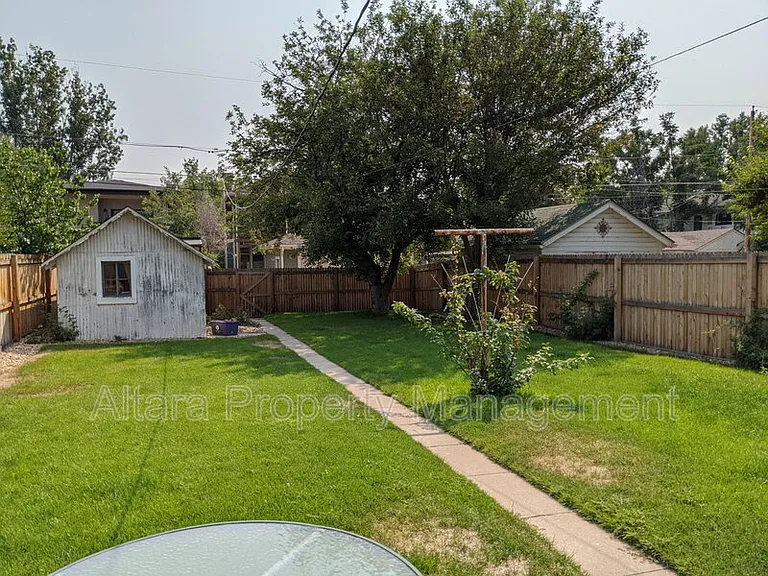 1824 S Franklin St — Photo 21