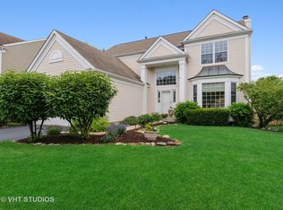 807 Tylerton Cir, Grayslake, IL 60030