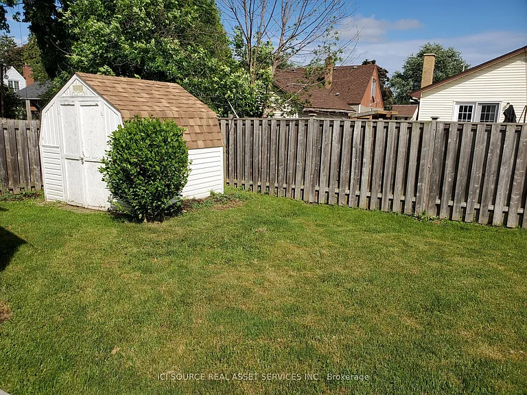 412 Mountainview Dr #MAIN FLOOR — Photo 13