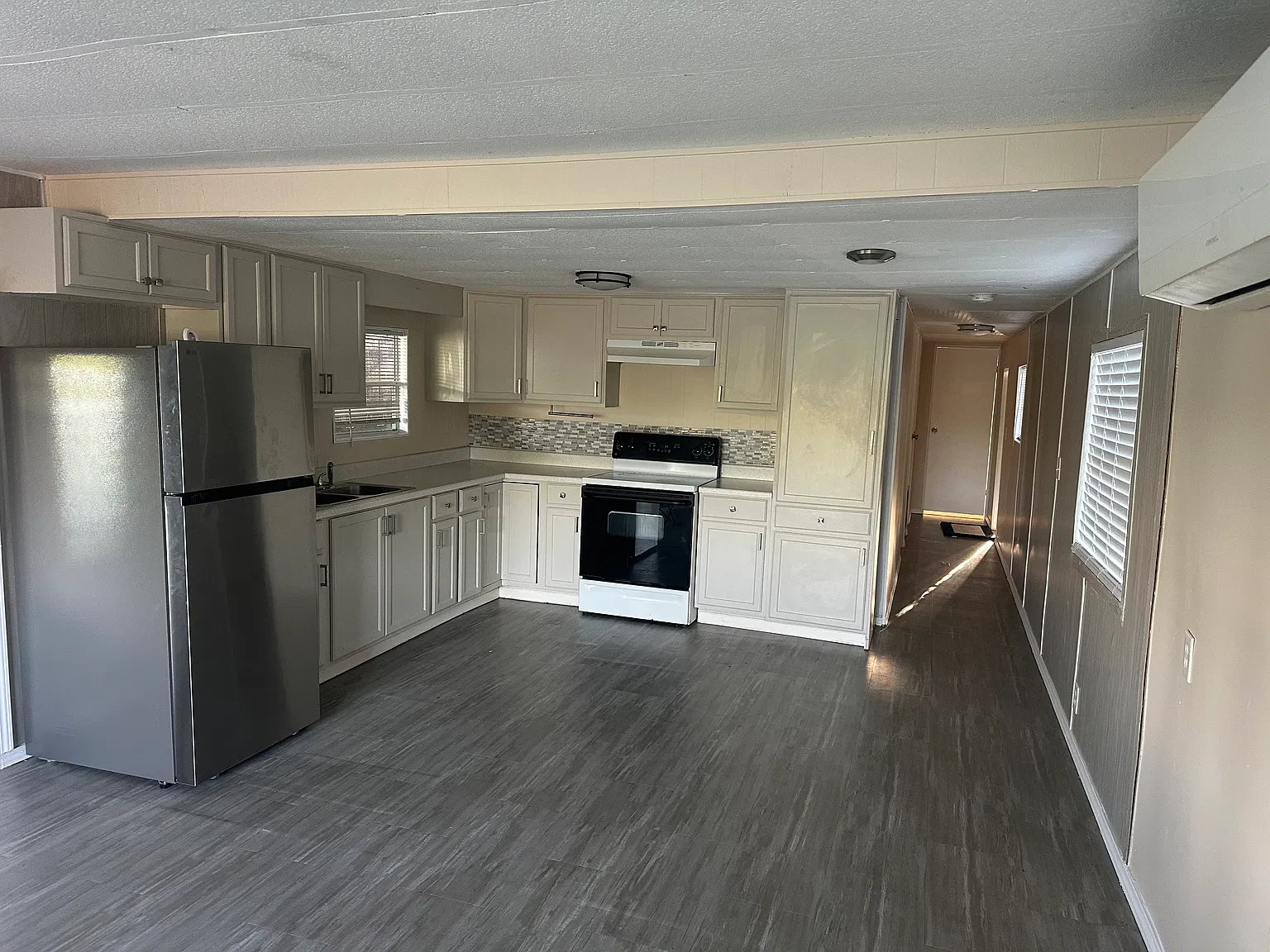 2 bed, 840 sqft, $1,000 — Photo 2