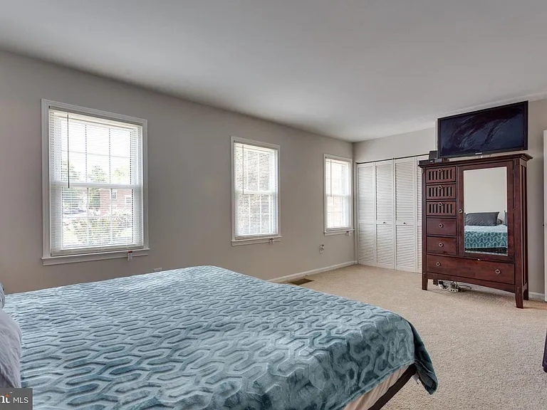 9427 Cherwek Dr — Photo 13