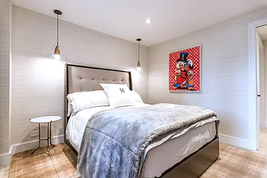 Rented by BARNES New York