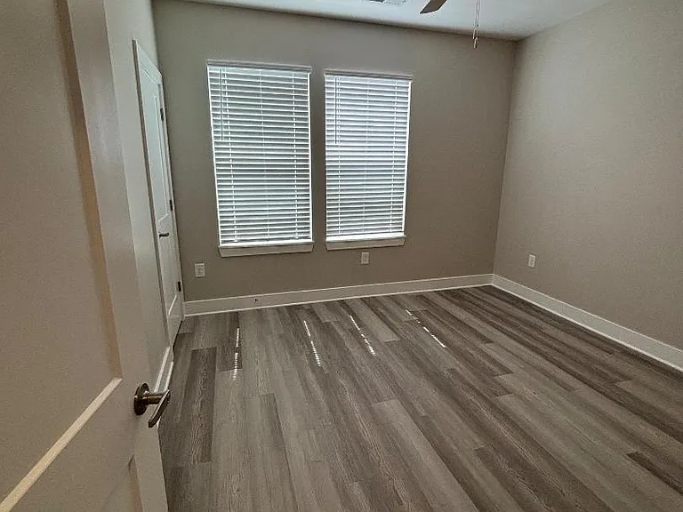 Unit Photo