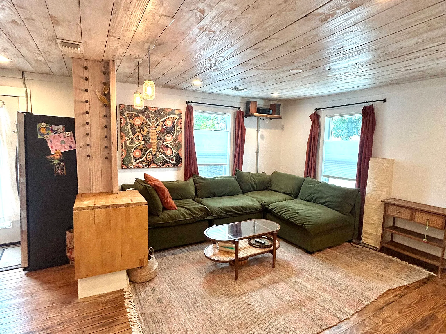 2 bed, 672 sqft, $2,100 — Photo 3