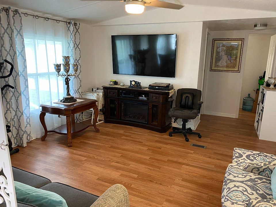 2nd image of 3308 Nauvoo Ave #229
