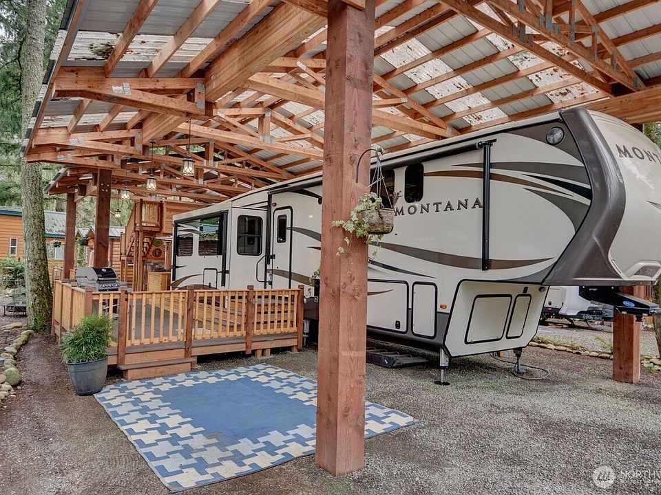 2nd image of 1546 Reservation Road SE #176