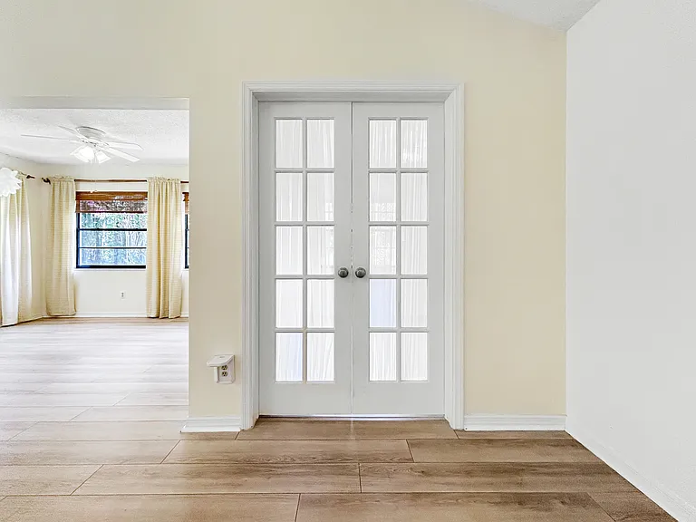 1750 Atrium Dr — Photo 16