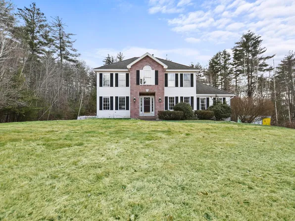 13 Greenhaven Road, Salem, NH 03079