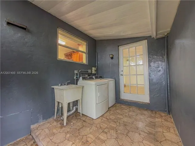 410 Pinecrest Dr — Photo 13