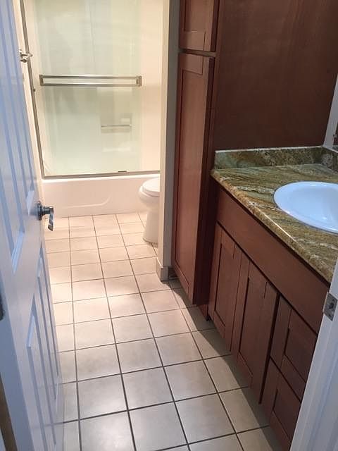 1st image of 1029 El Camino Real APT 08