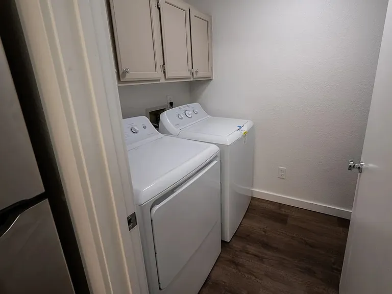 19 Colorado Ave — Photo 11
