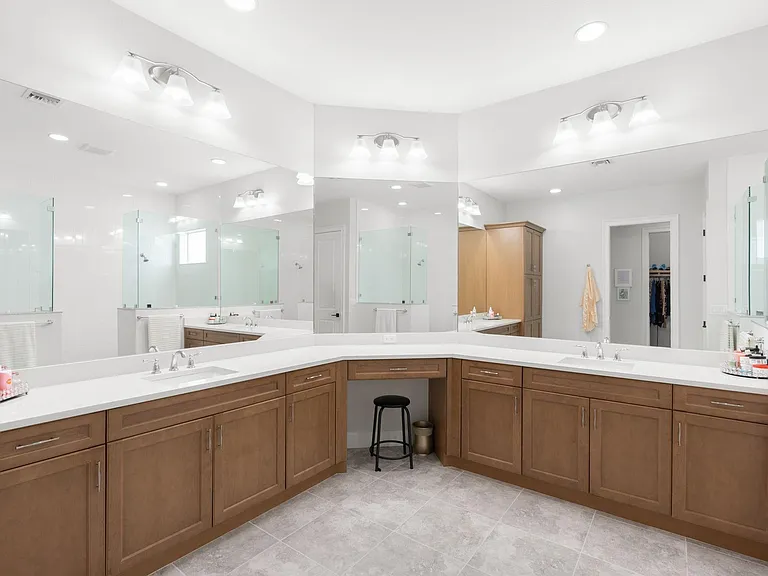4776 Estates Cir — Photo 10
