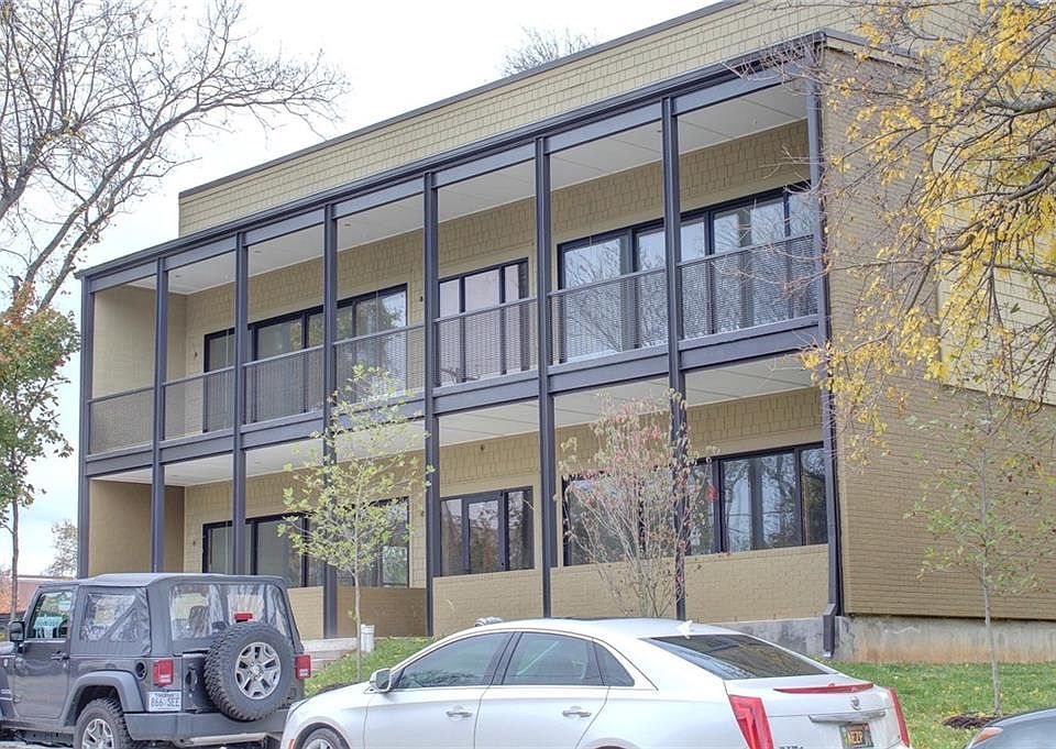 1st image of 218 N Church Ave