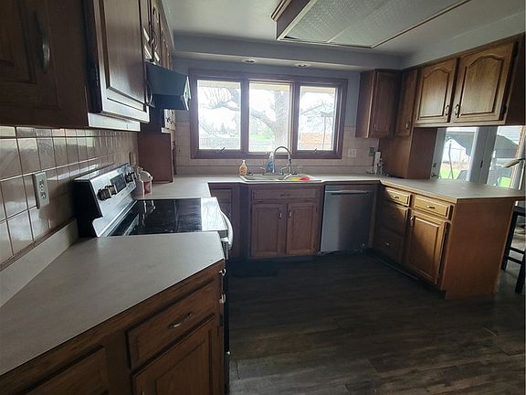 5th image of 7431 Troy Manor Rd