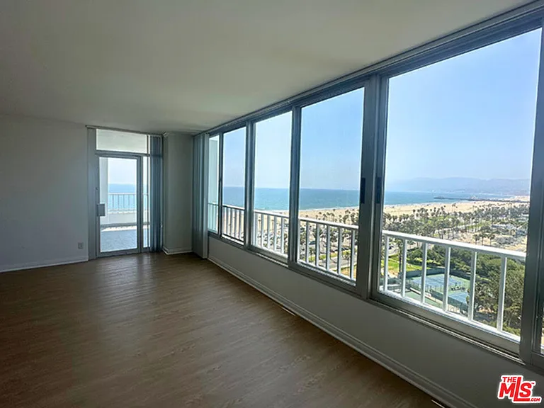 2800 Neilson Way #1521 — Photo 8