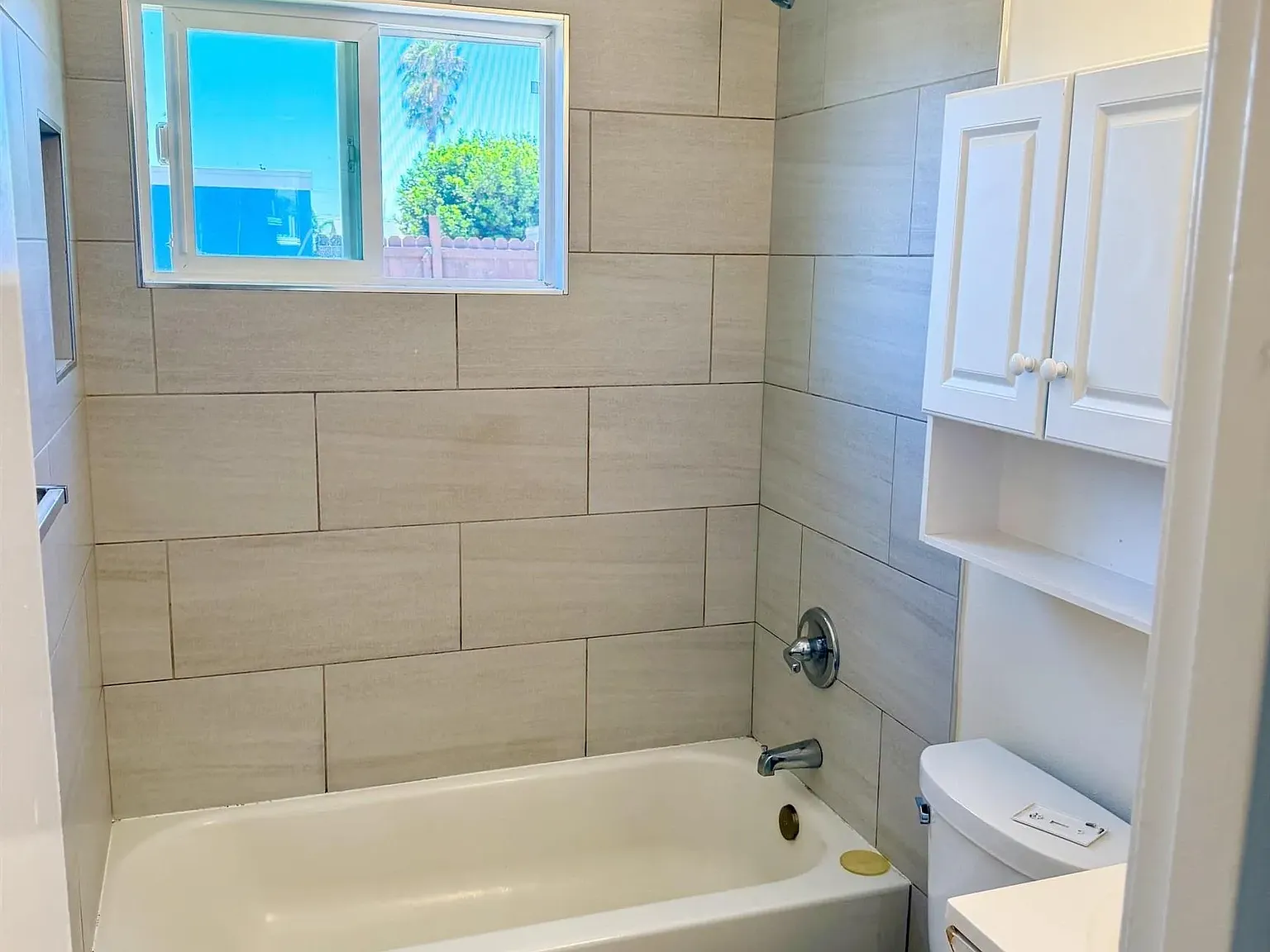2 bed, 1.0 bath, 682 sqft, $2,895 — Photo 4
