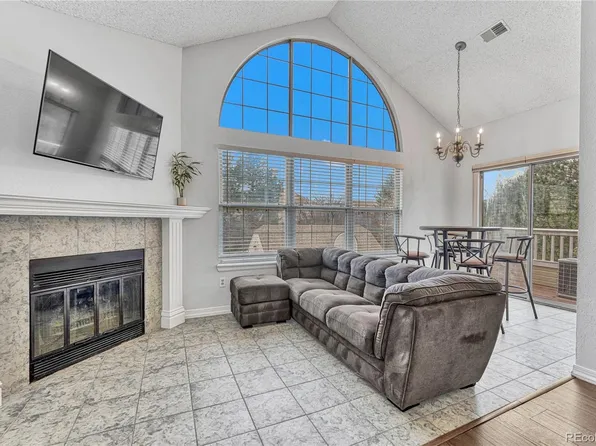 955 S Miller Street #304, Lakewood, CO 80226