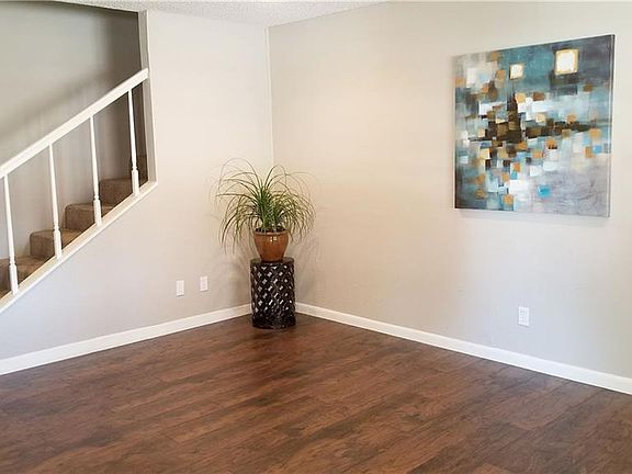 3rd image of 6728 Shauna Dr