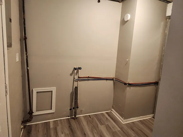 1609 N Olive St — Photo 15