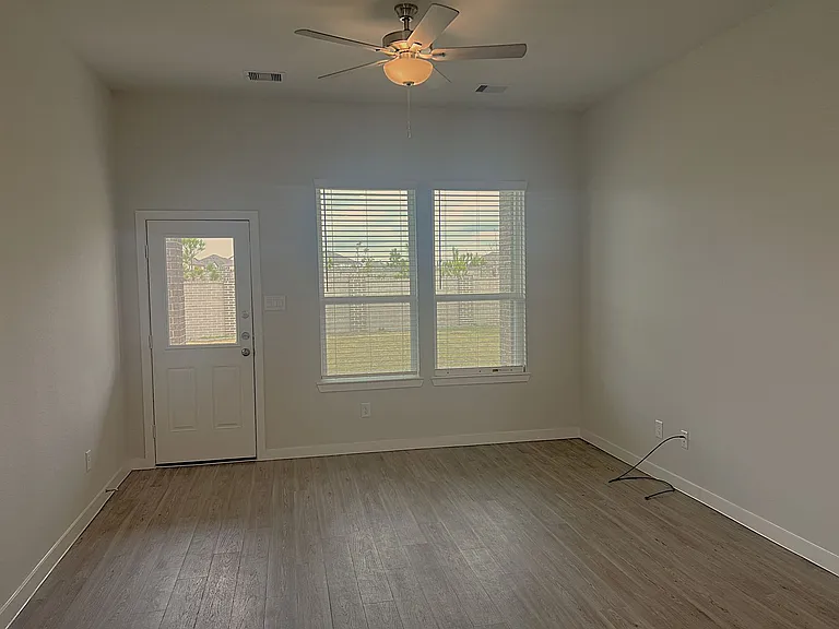 21158 Staked Plains Dr — Photo 6