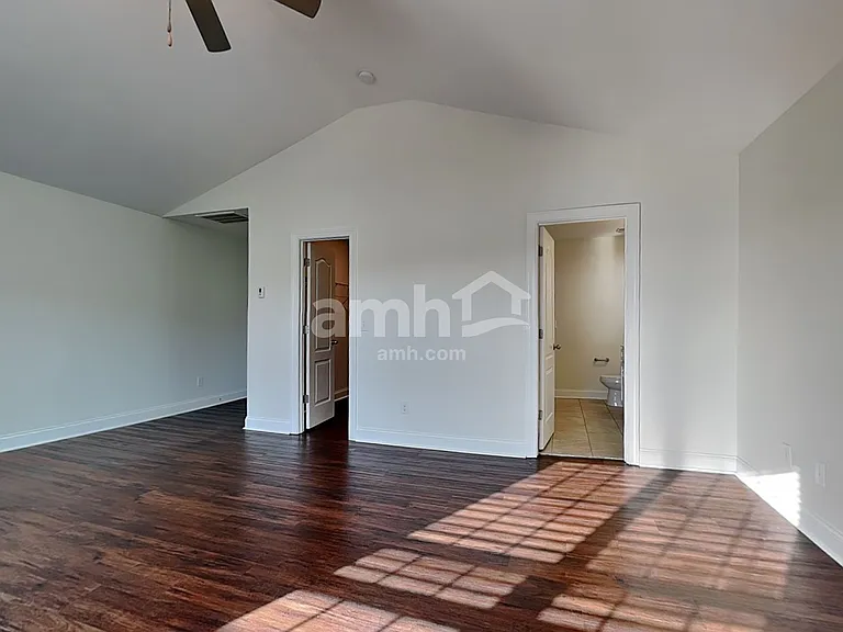 515 McMillan Ln — Photo 11