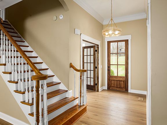 4th image of 2151 Allen Ave N