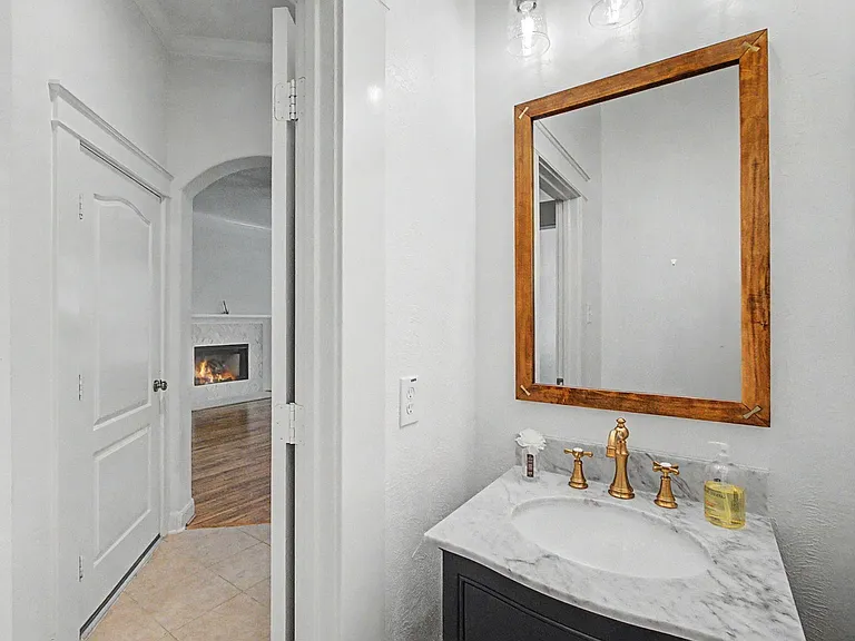 158 Lattice Gate St — Photo 13
