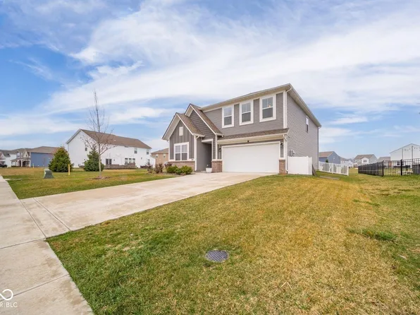 8709 Winton Pl, Pendleton, IN 46064