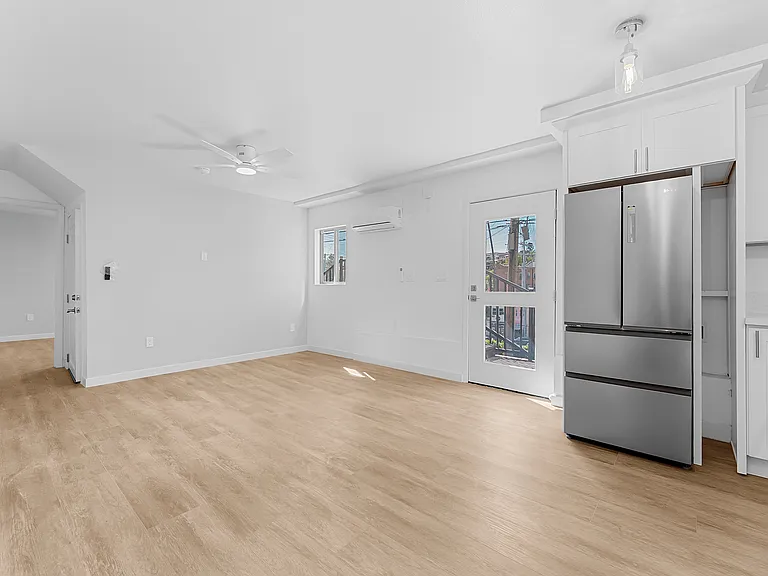 3212 Hamilton Way #10 — Photo 21