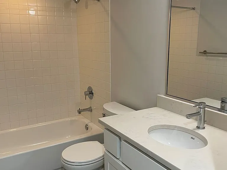 Antilles Apartments — Photo 45