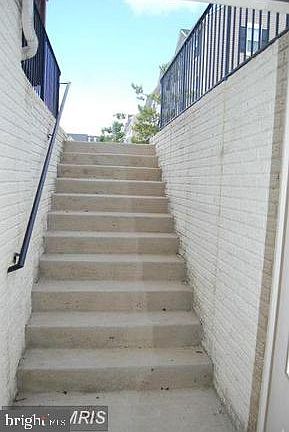 2nd image of 2889 Chinkapin Oak Ln #240