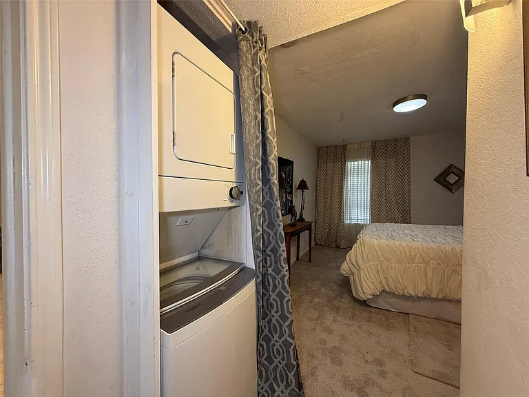 845 Augusta Dr #11 — Photo 18