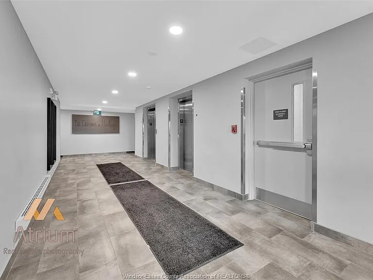 2550 Sandwich West Pkwy #111 — Photo 2