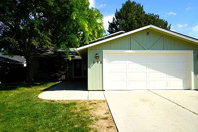 698 S Berwick Dr — Photo 33