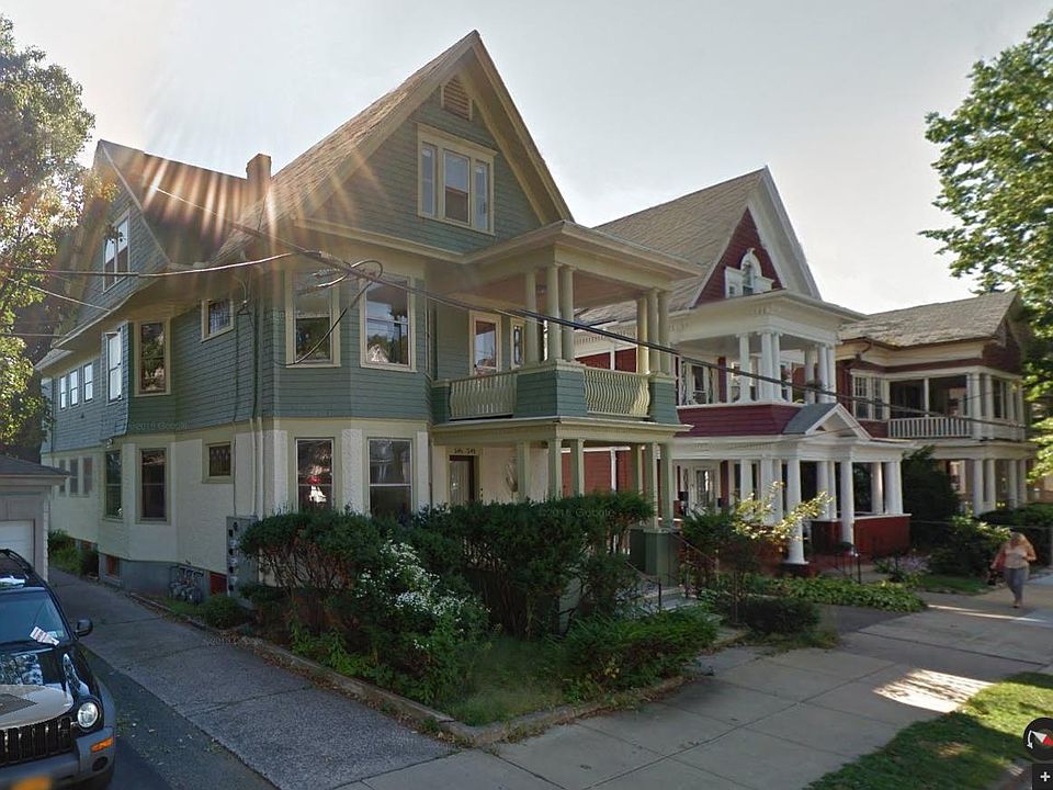 1st image of 246 Willow St Floor 2
