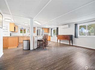 6978 Hannegan Rd, Lynden, WA 98264