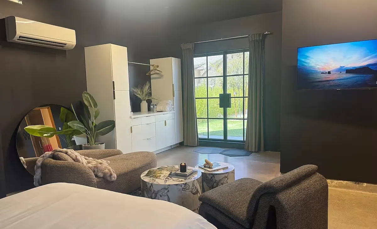 1 bed, 500 sqft, $1,300 — Photo 2