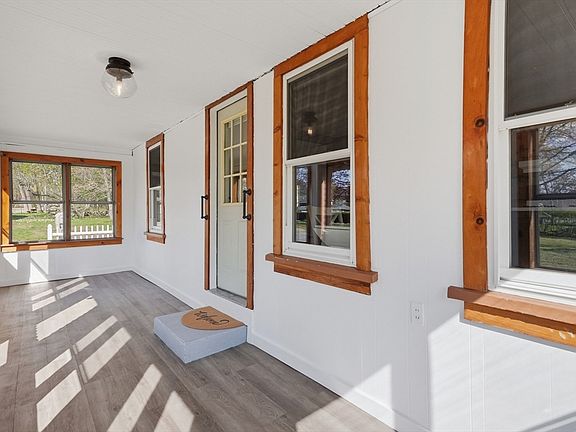 5th image of 309 Purchase St