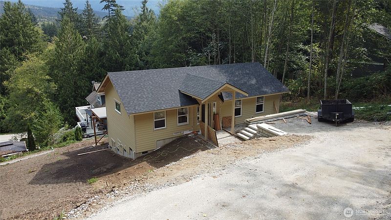 4th image of 392 W Alder Drive